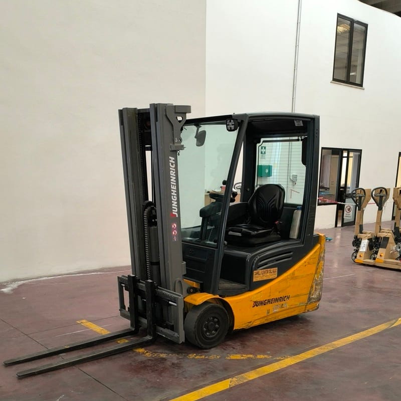 Carrello Elevatore Elettrico usato JUNGHEINRICH EFG 216