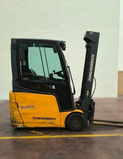 Carrello Elevatore Elettrico usato JUNGHEINRICH 216K