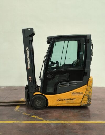 Carrello Elevatore Elettrico usato JUNGHEINRICH 216K