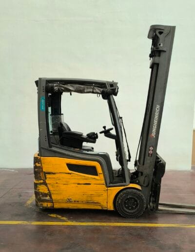 Carrello Elevatore Elettrico usato JUNGHEINRICH EFG 218K