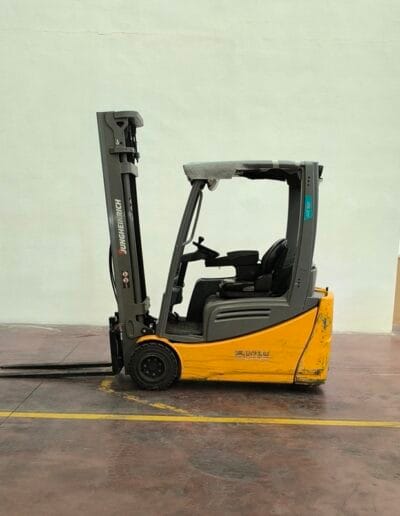 Carrello Elevatore Elettrico usato JUNGHEINRICH EFG 220