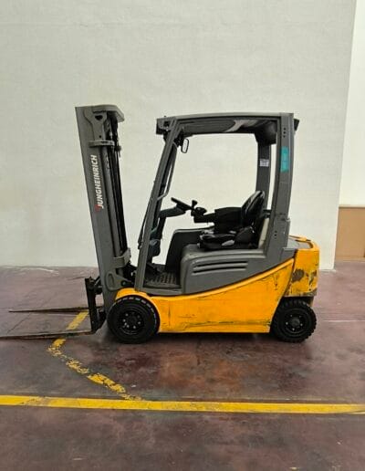 Carrello Elevatore Elettrico usato JUNGHEINRICH EFG 320