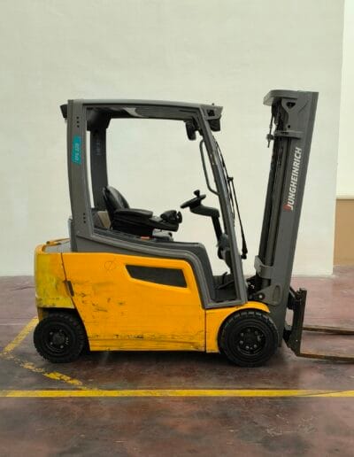 Carrello Elevatore Elettrico usato JUNGHEINRICH EFG 320
