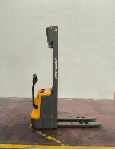 Transpallet Elettrico usato JUNGHEINRICH EJC 112