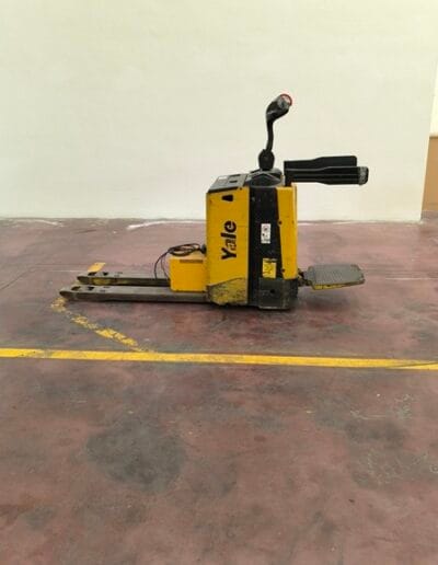Transpallet Elettrico usato YALE MP20X FBW