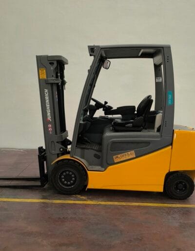 Carrello Elevatore Elettrico usato JUNGHEINRICH EFG 430